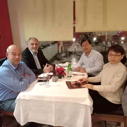 2018年總經理與瑞士總監(jiān)共進...